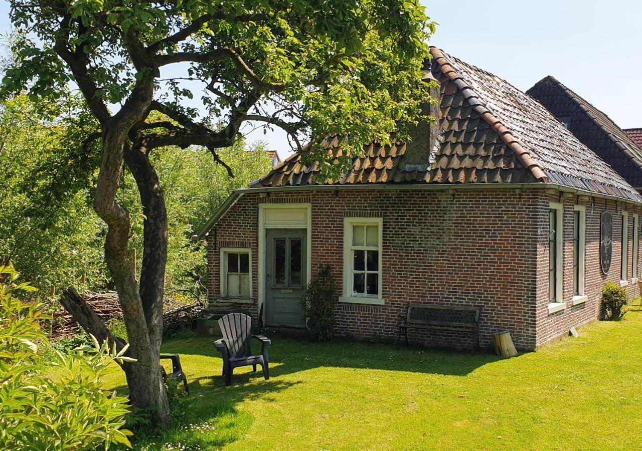 Fakansjehus Sfeervol Met Fijne Tuin Jirnsum Exteriör bild